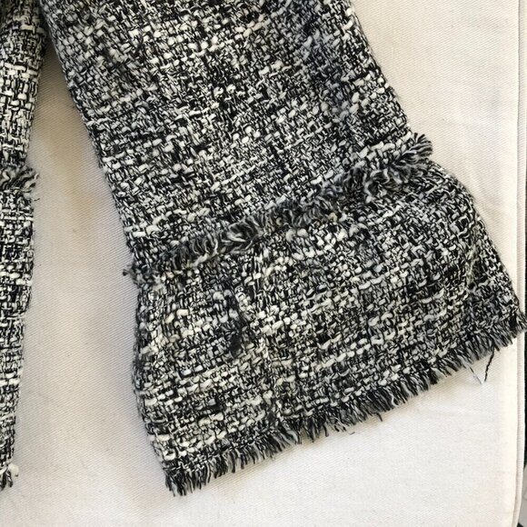 Chicos Ruffle Tweed BoxyJacket Blazer Gray Bell Sleeve Fringe Officecore - Picture 6 of 9